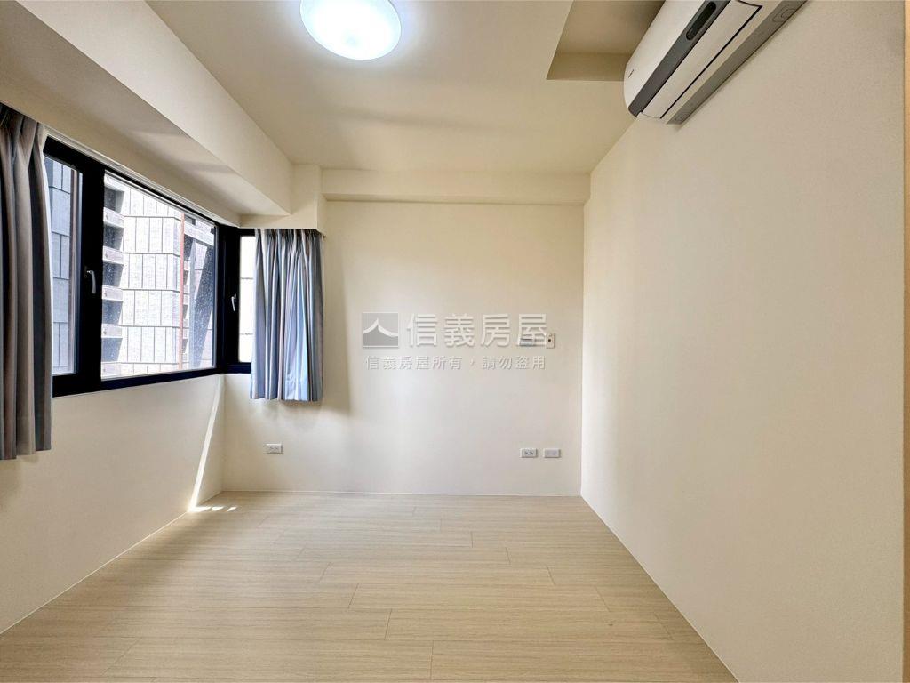 七期全新整理三房平車房屋室內格局與周邊環境