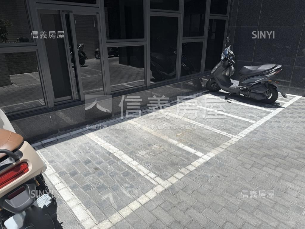 尚觀靚亮２＋１房兩衛車位房屋室內格局與周邊環境