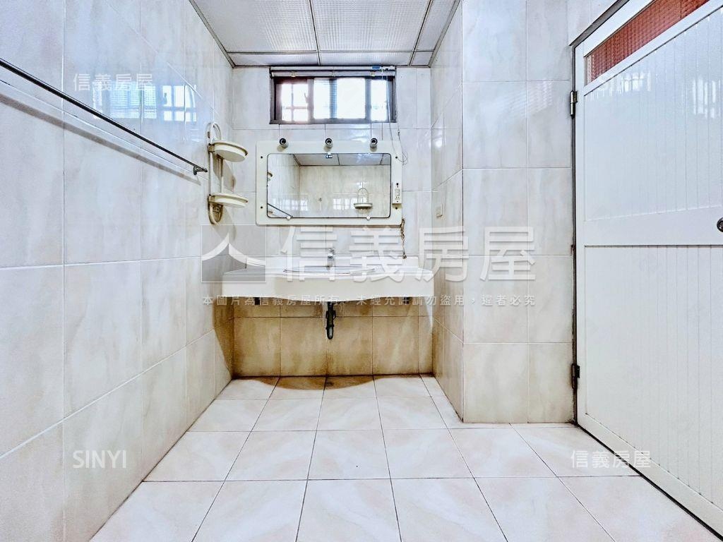 北區電梯三房單坪免２４萬房屋室內格局與周邊環境