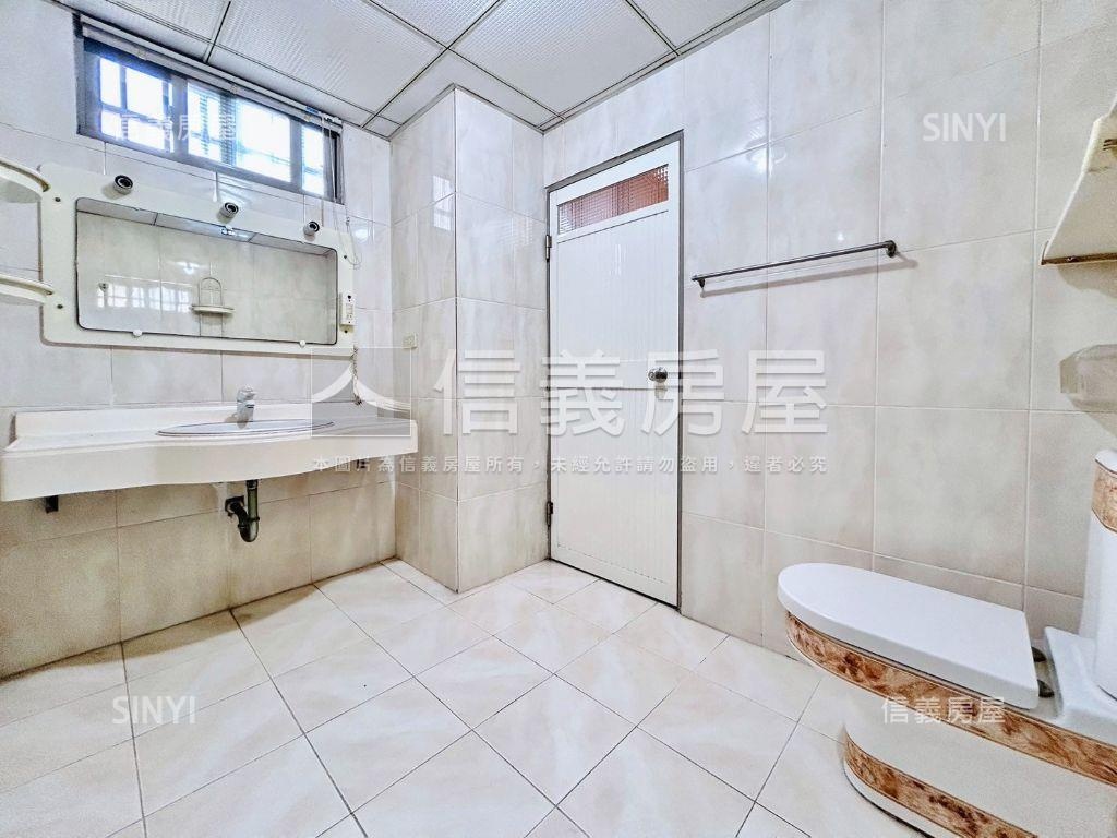 北區電梯三房單坪免２４萬房屋室內格局與周邊環境