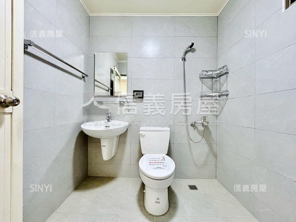 北區電梯三房單坪免２４萬房屋室內格局與周邊環境