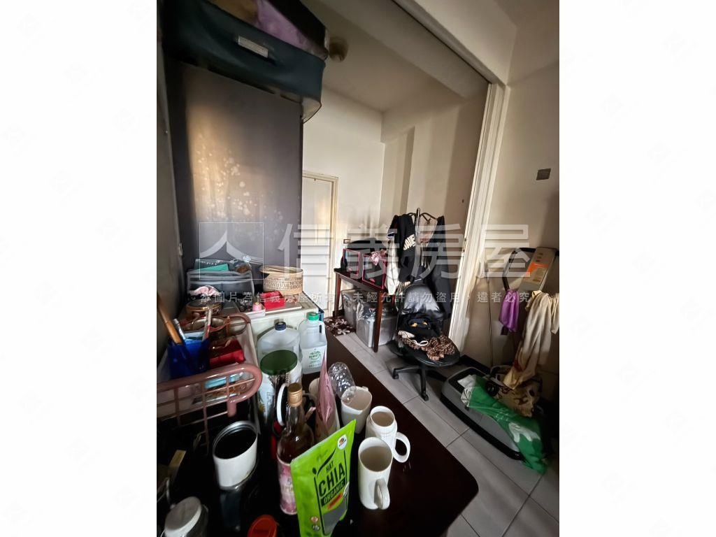 育安街首排，稀有店墅房屋室內格局與周邊環境