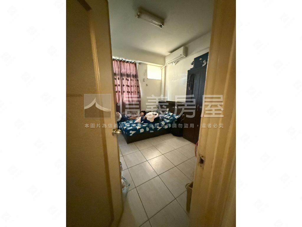 育安街首排，稀有店墅房屋室內格局與周邊環境