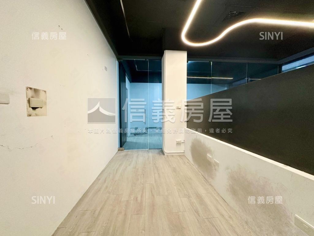 四期低總價大面寬金店面房屋室內格局與周邊環境