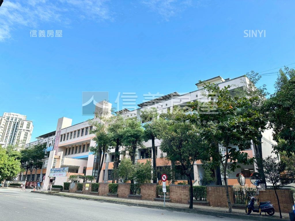 四期低總價大面寬金店面房屋室內格局與周邊環境