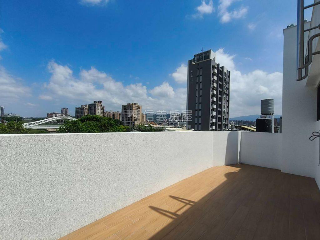 東山商圈霸氣崗石別墅１房屋室內格局與周邊環境