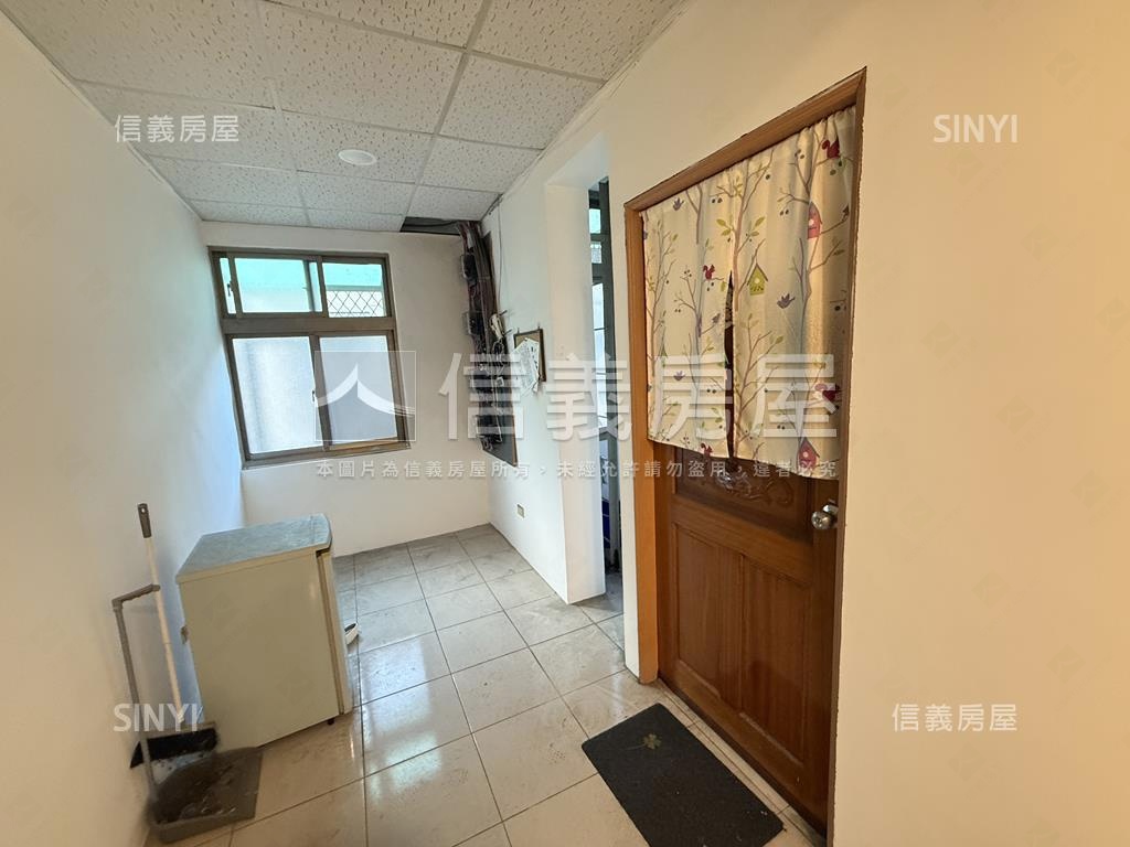 正信義路方正邊間美居房屋室內格局與周邊環境
