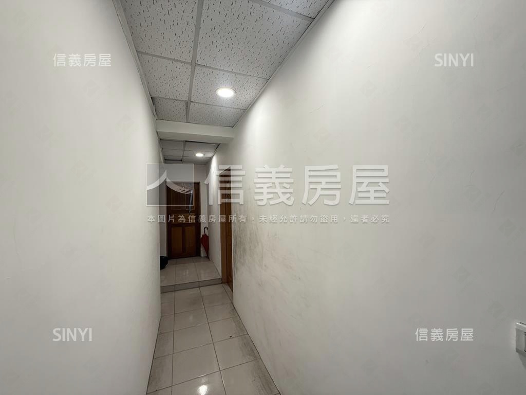 正信義路方正邊間美居房屋室內格局與周邊環境