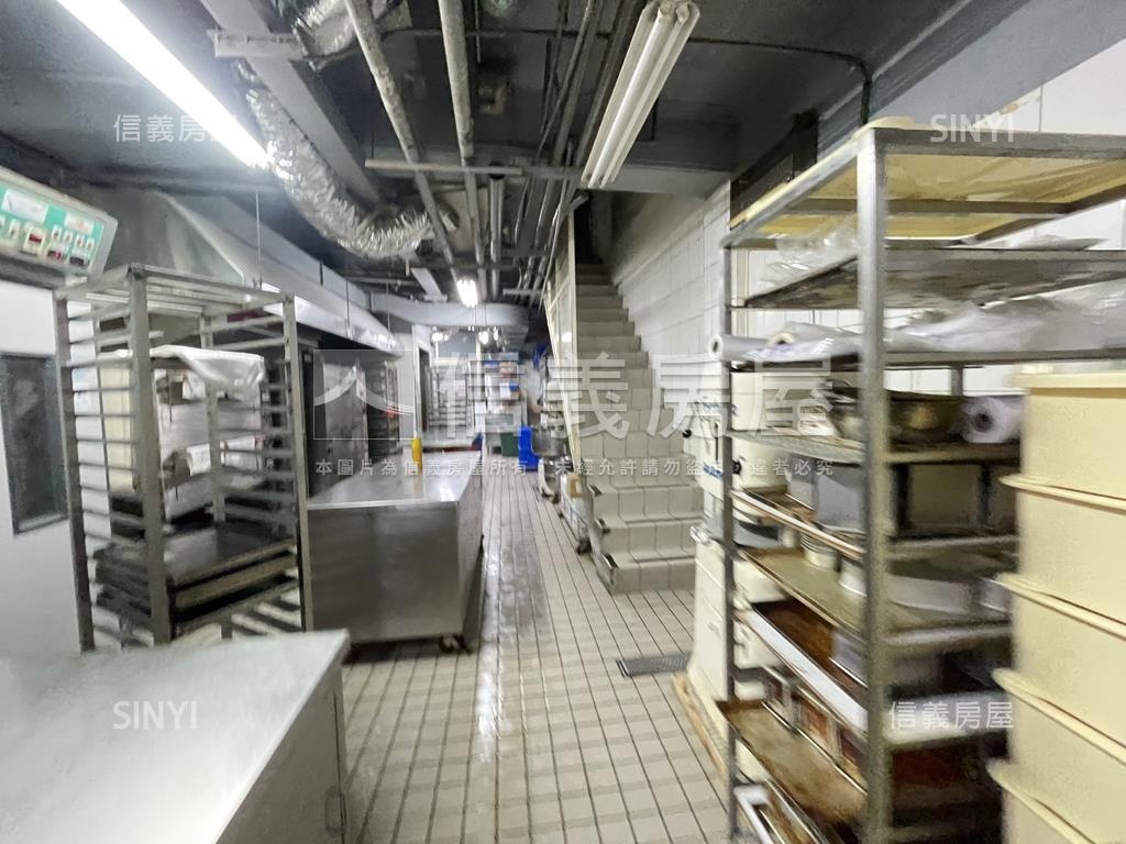 華航龍江稀有透天店面房屋室內格局與周邊環境