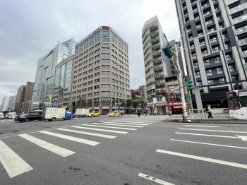 華航龍江稀有透天店面