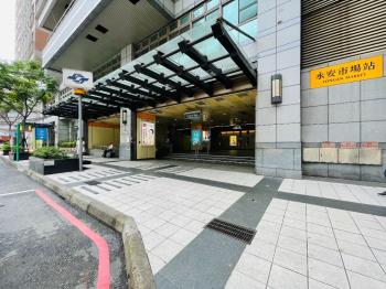 永安捷運公園金貴族