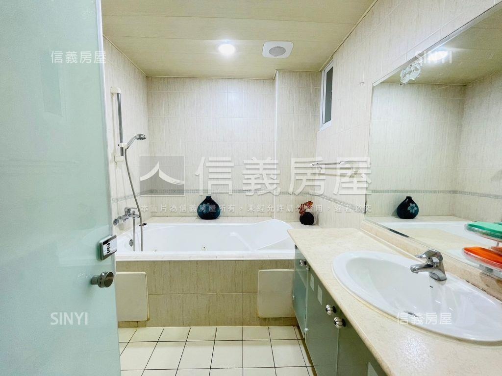 近灣市３８賺金透店房屋室內格局與周邊環境