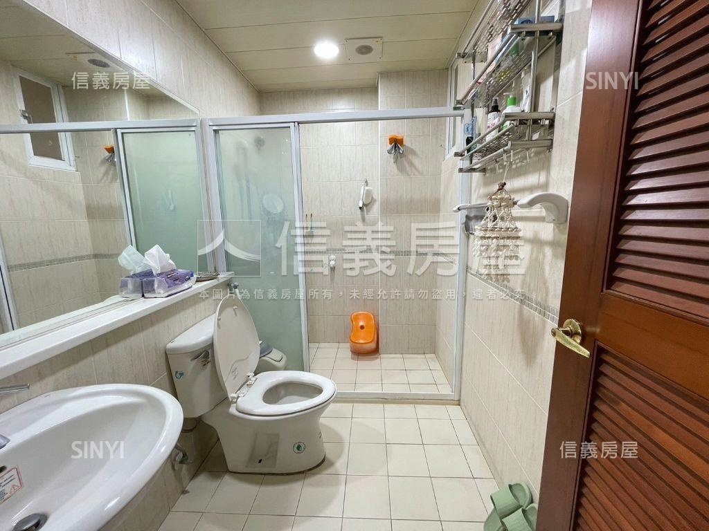 近灣市３８賺金透店房屋室內格局與周邊環境