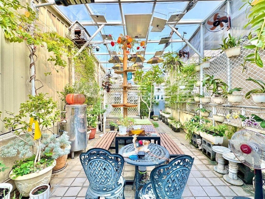 近灣市３８賺金透店房屋室內格局與周邊環境