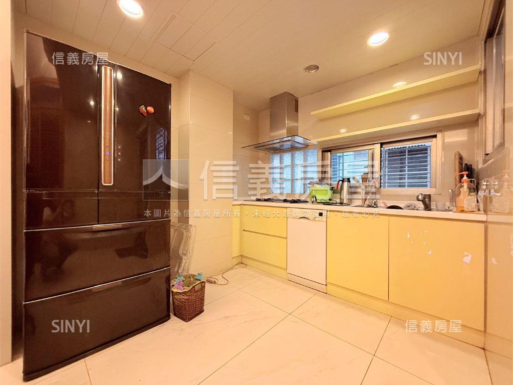 興安面綠公園採光精美華廈房屋室內格局與周邊環境