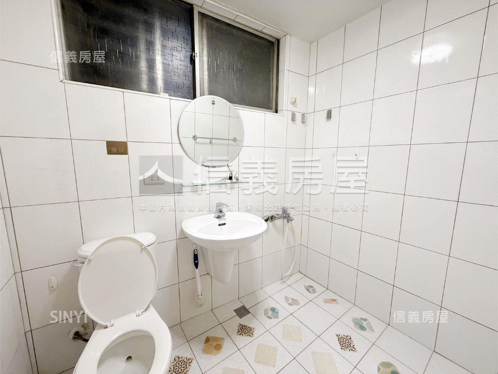 景安小資稀有公寓３樓房屋室內格局與周邊環境