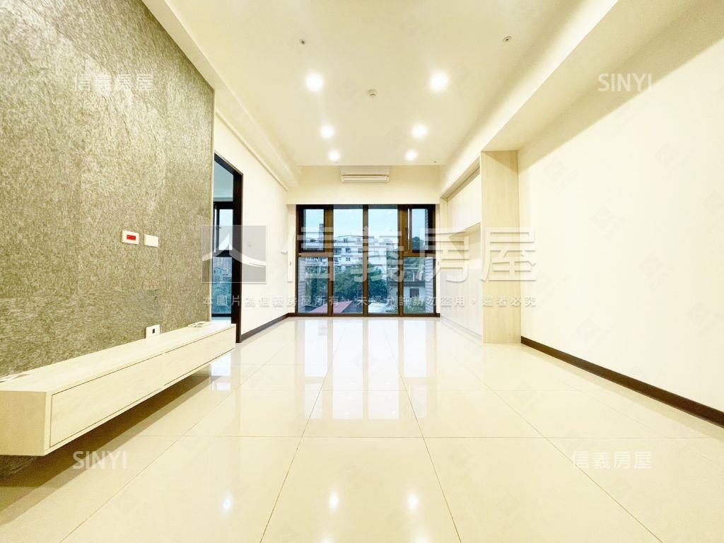 近ＳＢ１５站合康雲極２房房屋室內格局與周邊環境