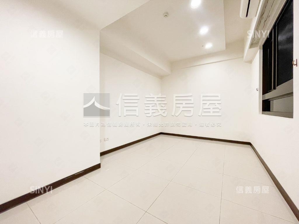 近ＳＢ１５站合康雲極２房房屋室內格局與周邊環境