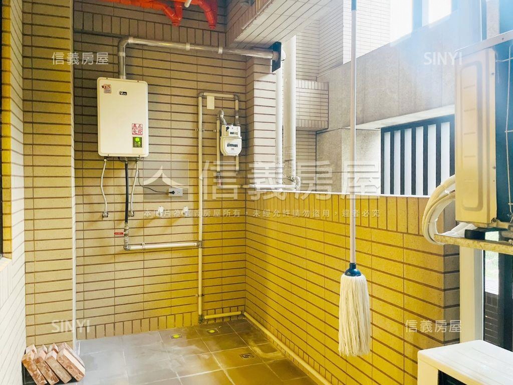 近ＳＢ１５站合康雲極２房房屋室內格局與周邊環境