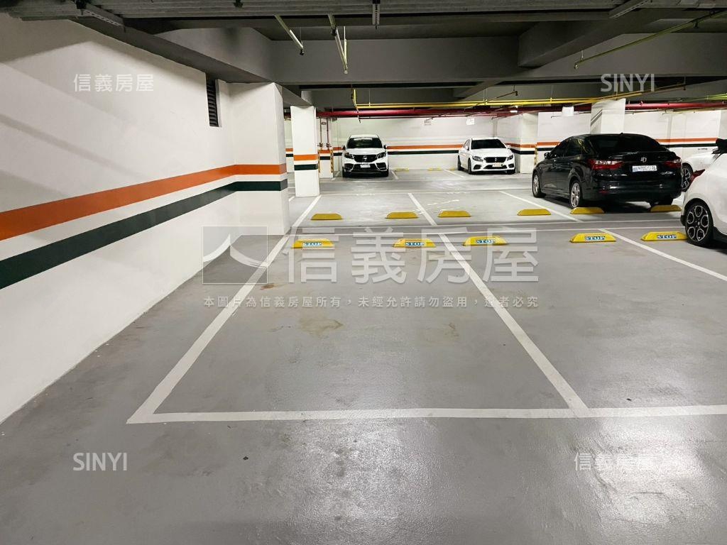 近ＳＢ１５站合康雲極２房房屋室內格局與周邊環境