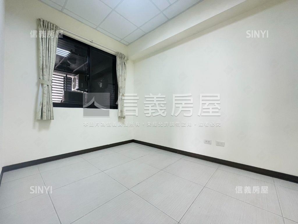 成大城俯瞰市景三房平車房屋室內格局與周邊環境