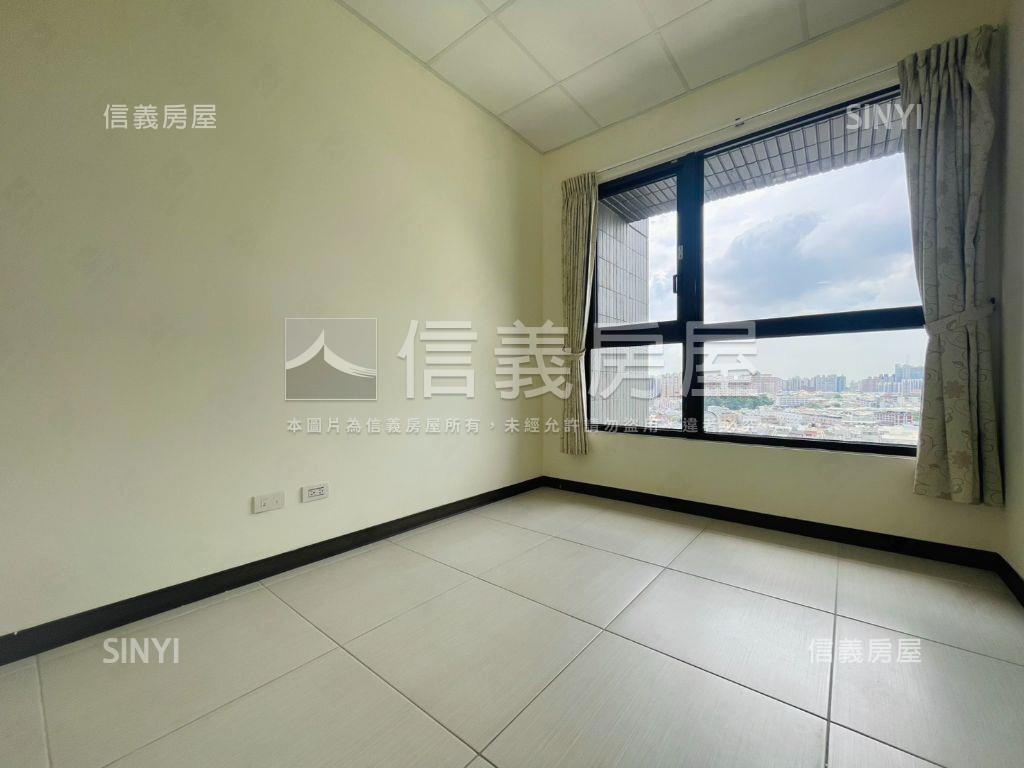 成大城俯瞰市景三房平車房屋室內格局與周邊環境
