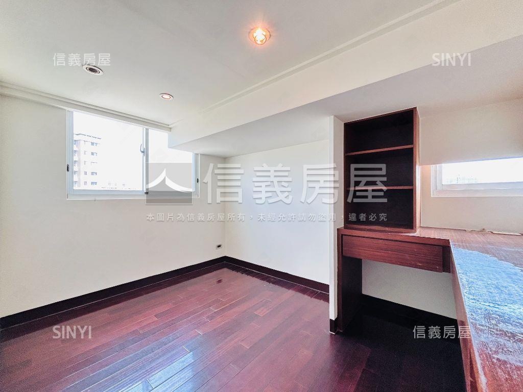 縣府ＬＶ景觀視野魔術空間房屋室內格局與周邊環境