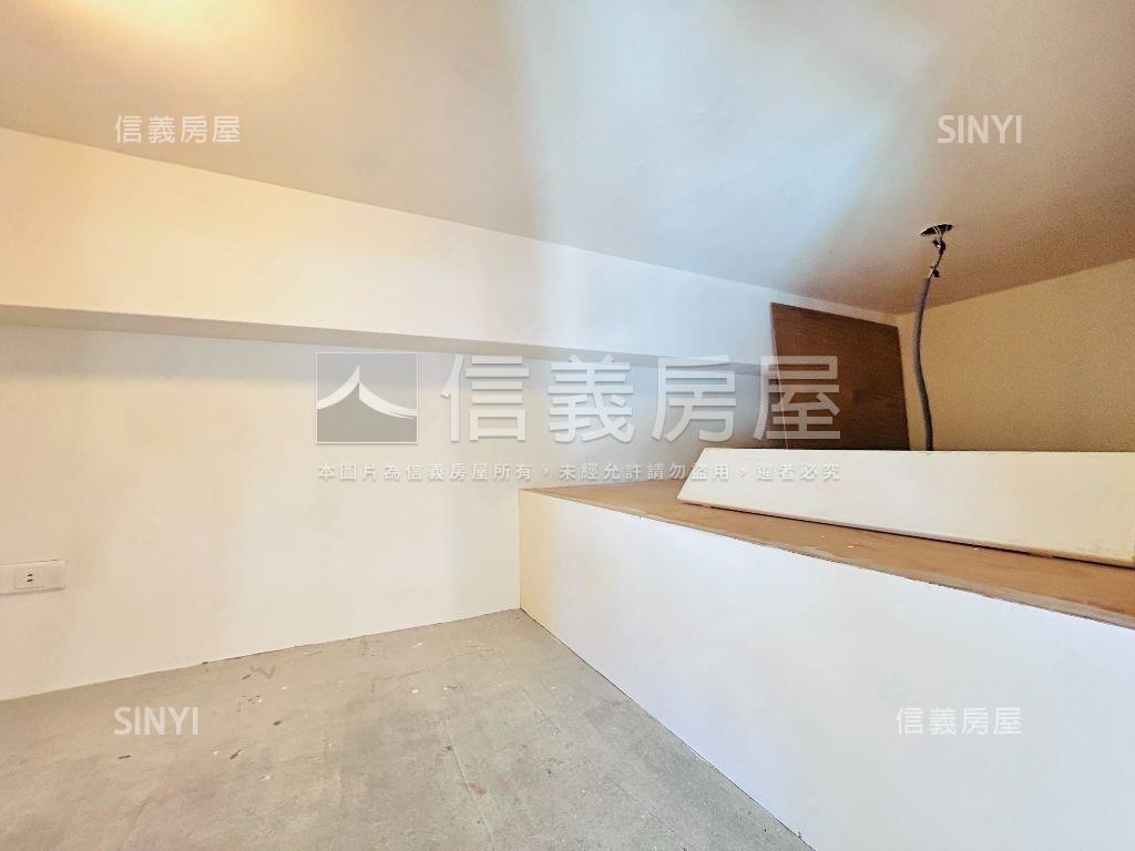縣府ＬＶ景觀視野魔術空間房屋室內格局與周邊環境