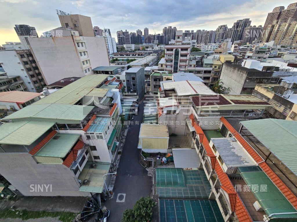 縣府ＬＶ景觀視野魔術空間房屋室內格局與周邊環境