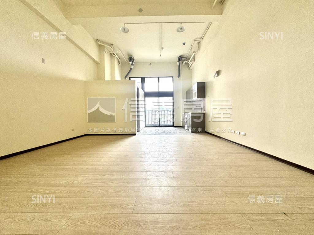 湖濱城全新挑高辦公室房屋室內格局與周邊環境