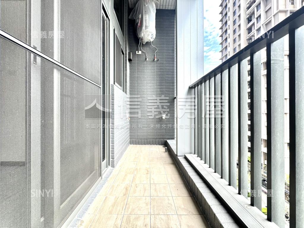 湖濱城全新挑高辦公室房屋室內格局與周邊環境