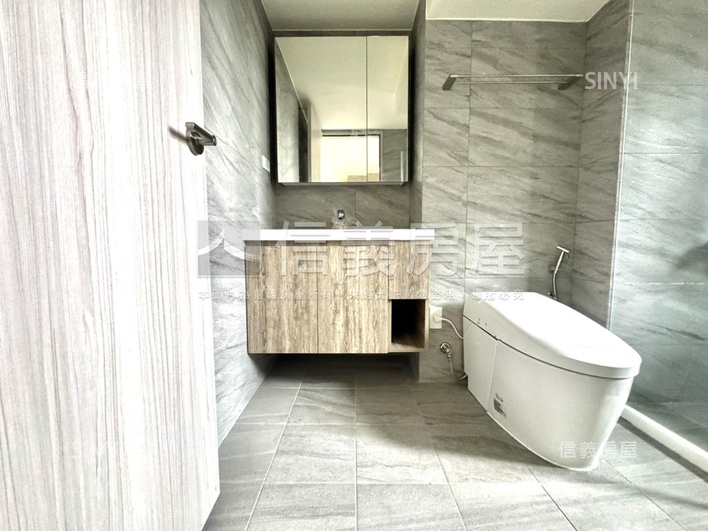 湖濱城全新挑高辦公室房屋室內格局與周邊環境