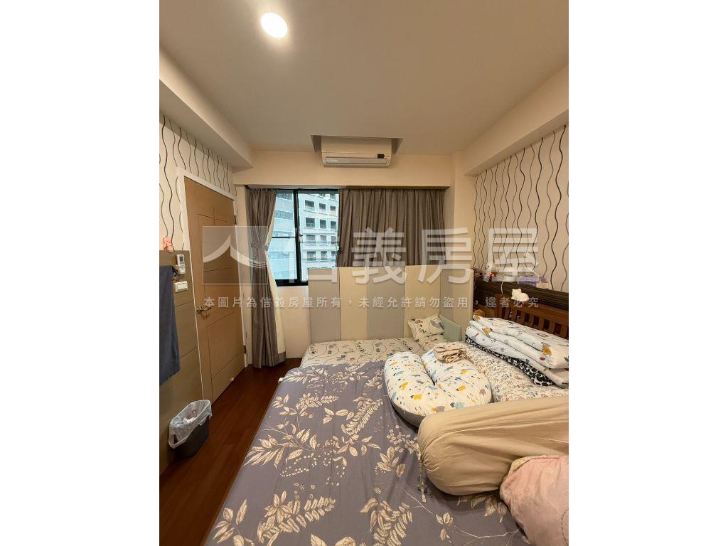 上越３房車位房屋室內格局與周邊環境