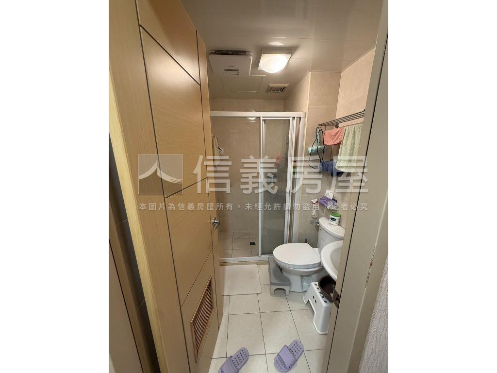 上越３房車位房屋室內格局與周邊環境