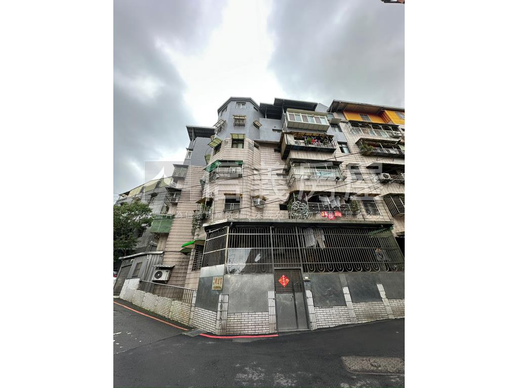 七堵車站美妝４房好住家房屋室內格局與周邊環境