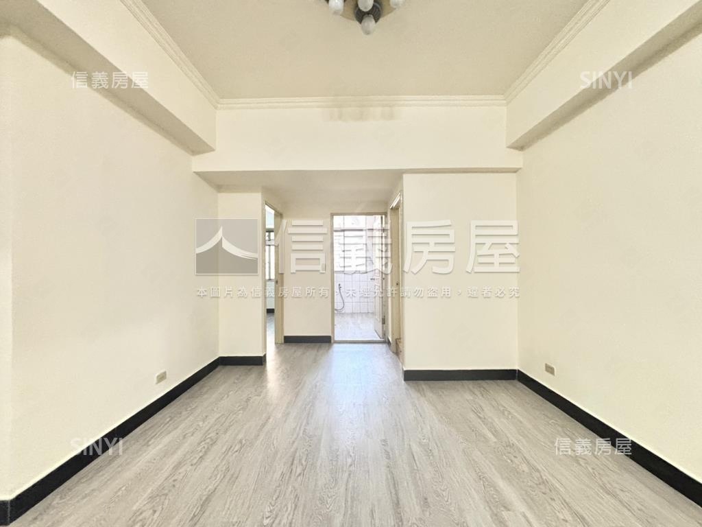 稀有低總價３房電梯房屋室內格局與周邊環境