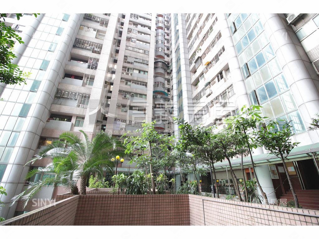 稀有低總價３房電梯房屋室內格局與周邊環境
