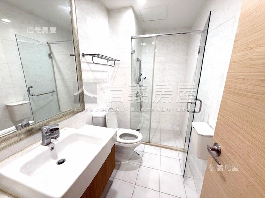 新板特區新都廳景觀美屋房屋室內格局與周邊環境