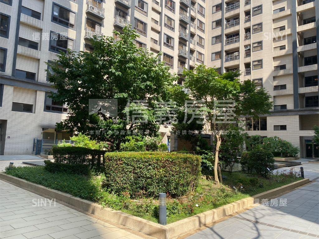 藝文特區邊間上城套房車位房屋室內格局與周邊環境