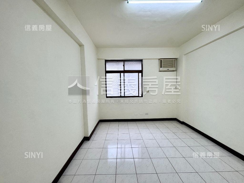 近行政中心成家美邸房屋室內格局與周邊環境