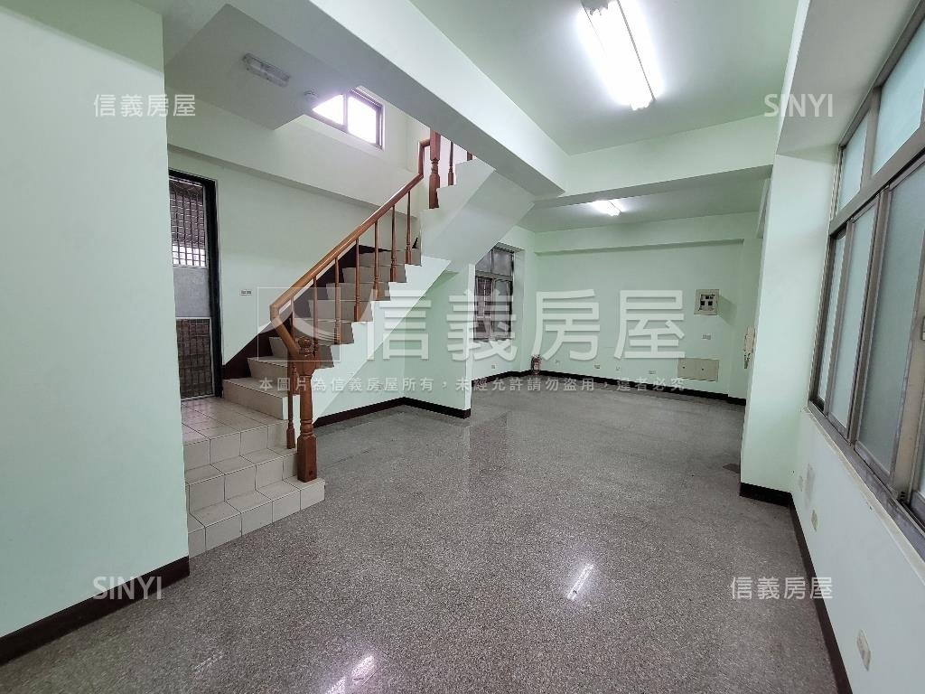 約十二米大面寬✦震後別墅房屋室內格局與周邊環境