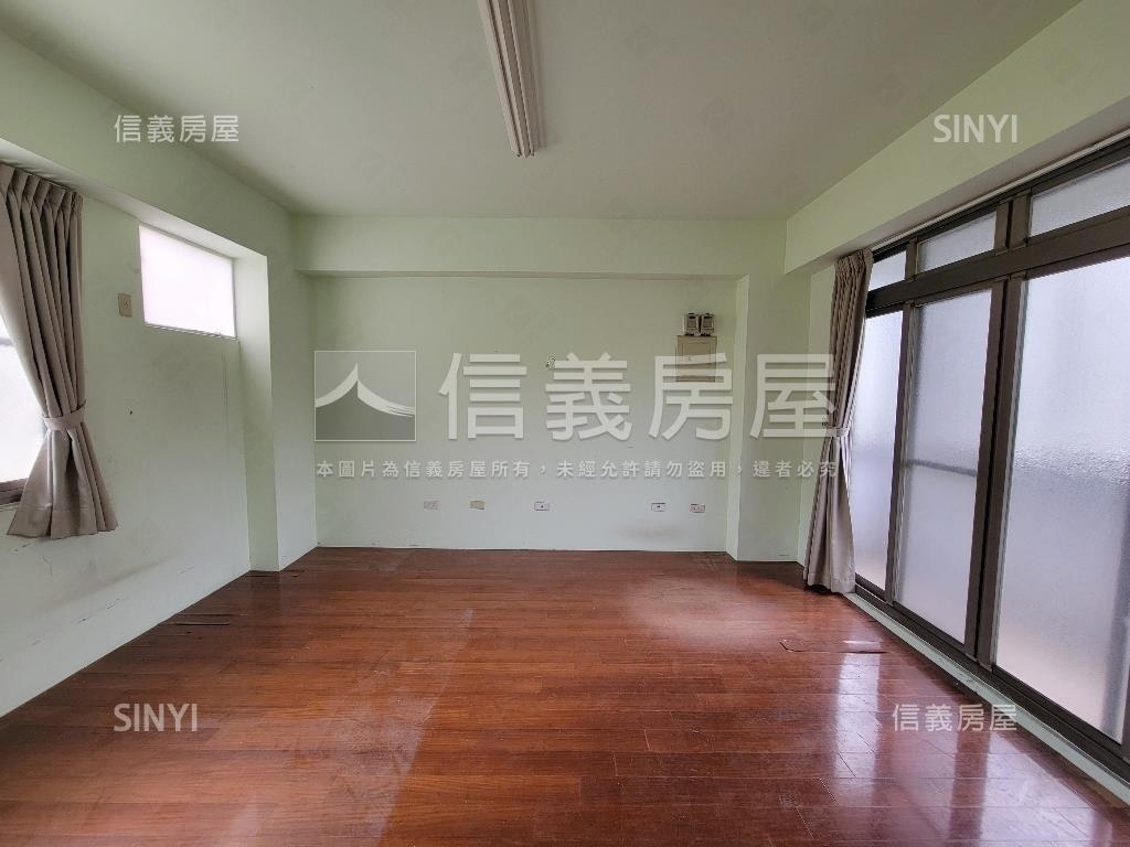 約十二米大面寬✦震後別墅房屋室內格局與周邊環境