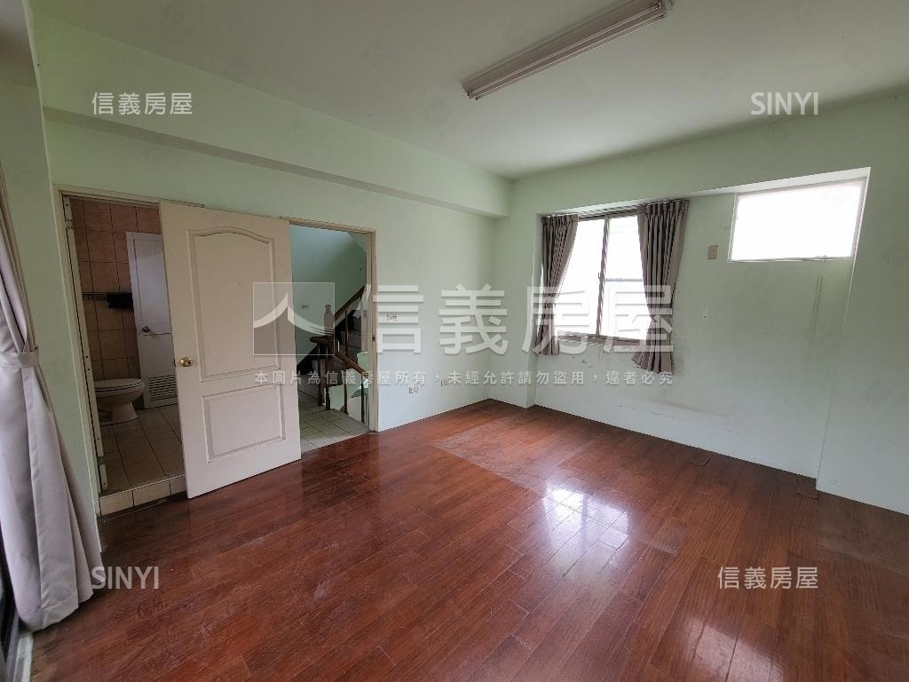 約十二米大面寬✦震後別墅房屋室內格局與周邊環境