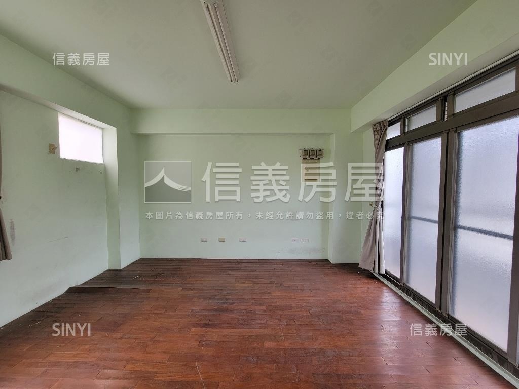 約十二米大面寬✦震後別墅房屋室內格局與周邊環境