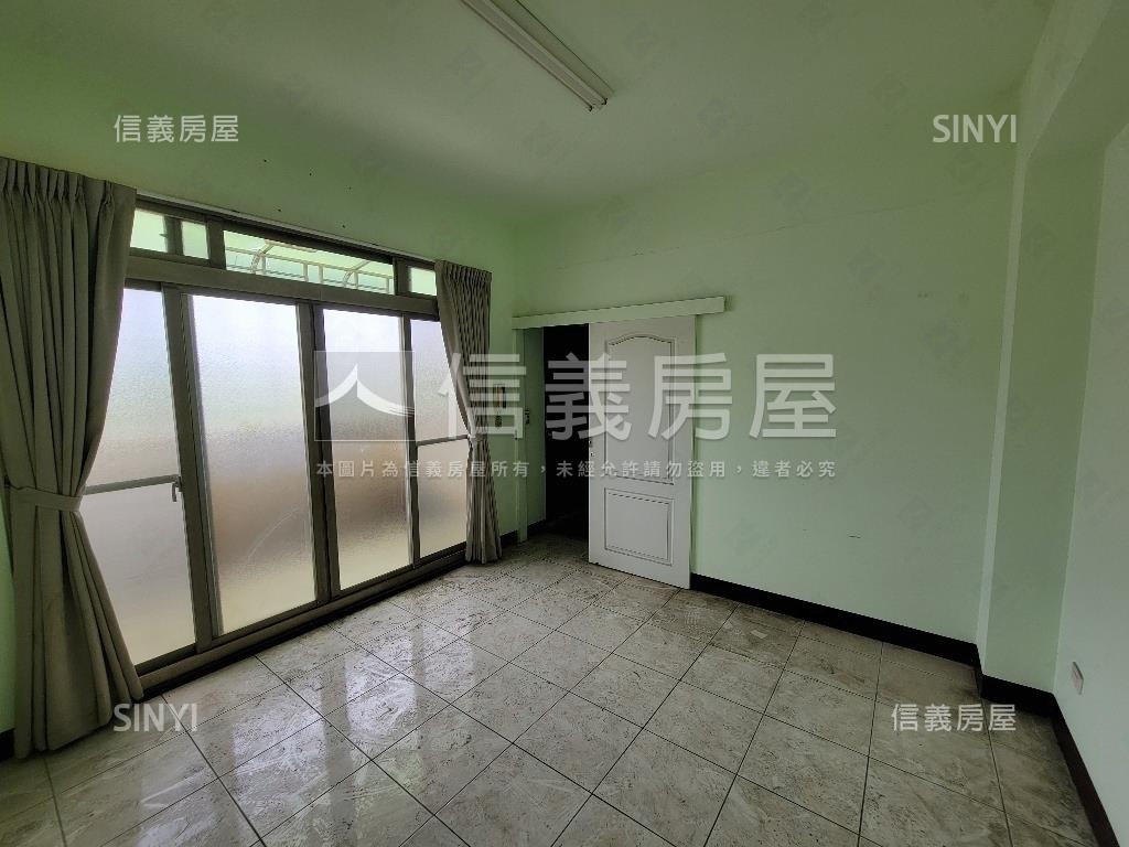 約十二米大面寬✦震後別墅房屋室內格局與周邊環境