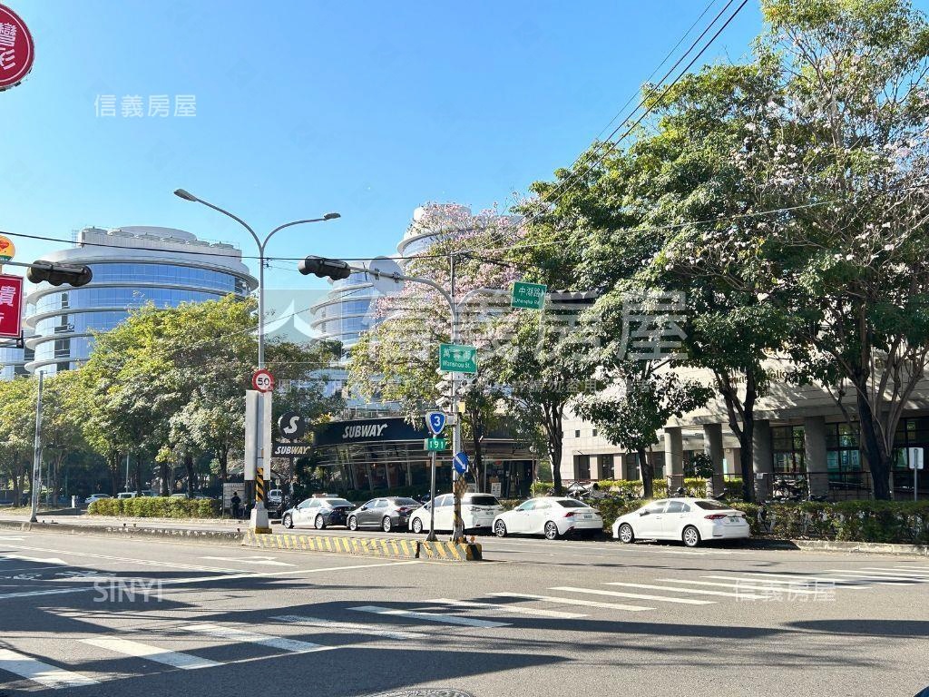 三房車位屋況佳房屋室內格局與周邊環境