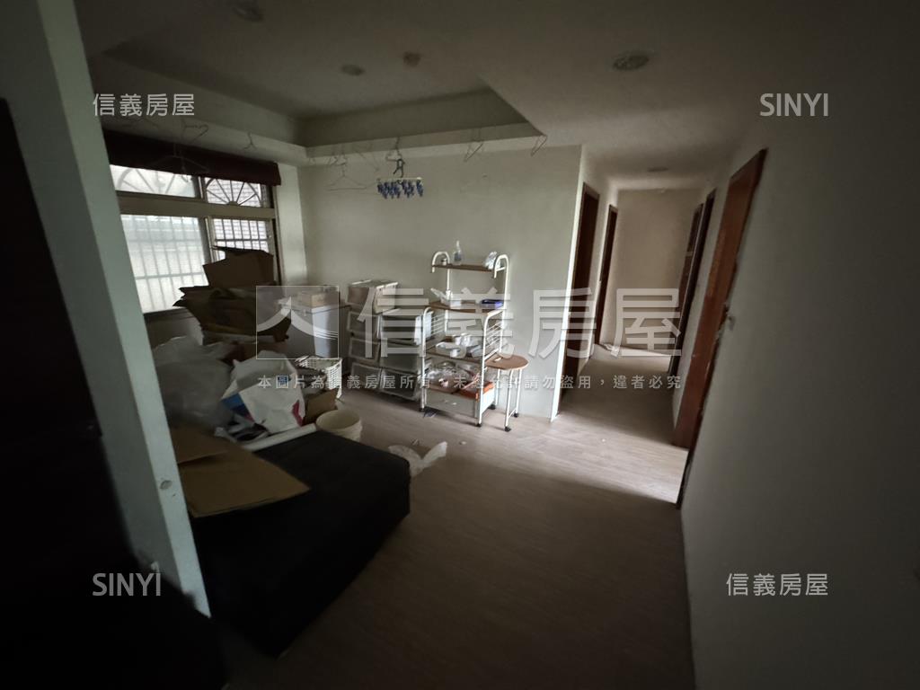 環東商圈陸光國宅三房車位房屋室內格局與周邊環境