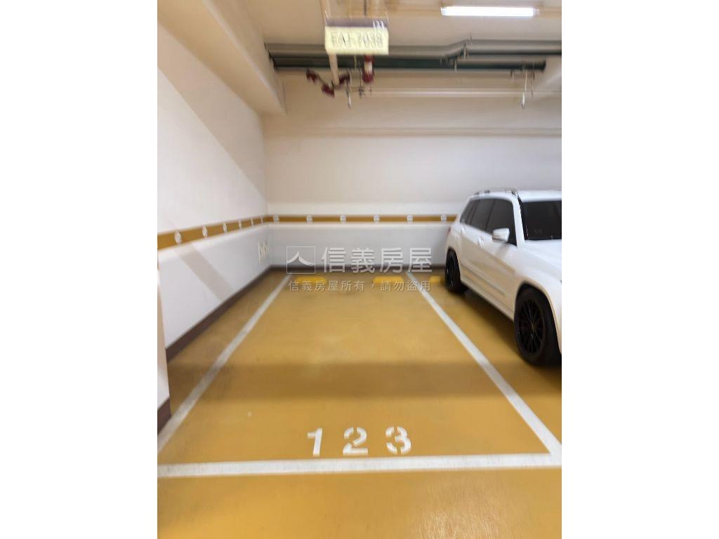 低總價未來三房高樓雙車位房屋室內格局與周邊環境