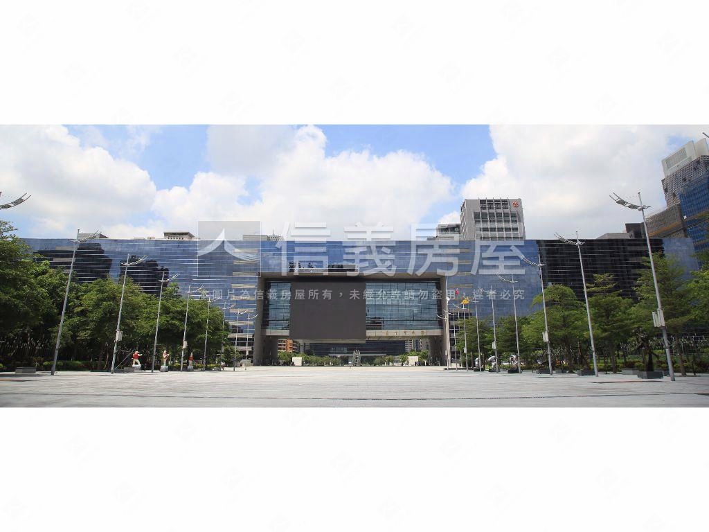 稀有雲頂高樓兩房雙衛平車房屋室內格局與周邊環境