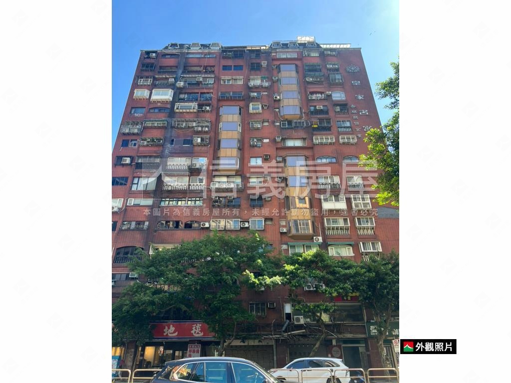 皇家名宮稀有頂樓戶房屋室內格局與周邊環境